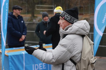 025a1194 chlausschwimmen zueri dwy web