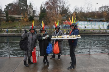 025a1200 chlausschwimmen zueri dwy web