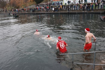 025a1469 chlausschwimmen zueri dwy web