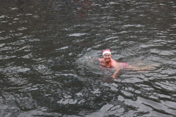 025a1539 chlausschwimmen zueri dwy web