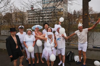 025a1599 chlausschwimmen zueri dwy web