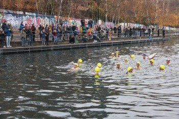 025a1617 chlausschwimmen zueri dwy web