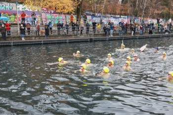 025a1625 chlausschwimmen zueri dwy web