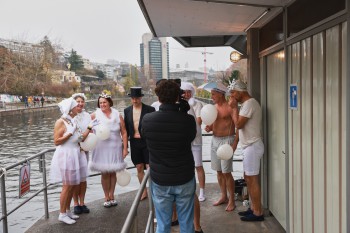 025a1632 chlausschwimmen zueri dwy web