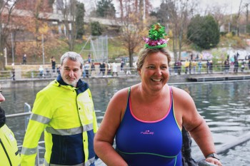 025a1738 chlausschwimmen zueri dwy web