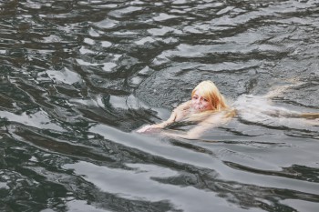 025a1895 chlausschwimmen zueri dwy web